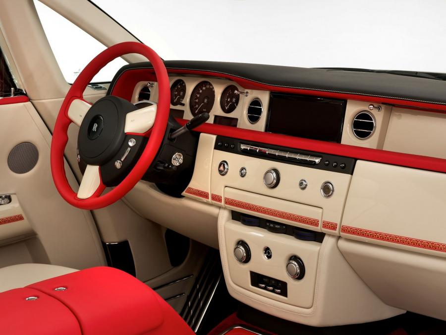  Rolls-Royce Phantom Coupe Ruby 2013 года  (фото 3 из 4)